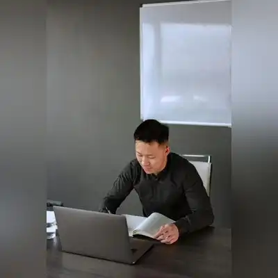 陆秀楠